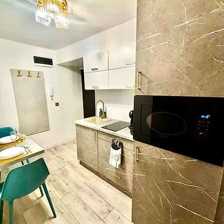 Apartment 4u Center Ii *